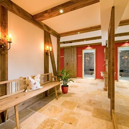 Hotel Foehrenhof 2*