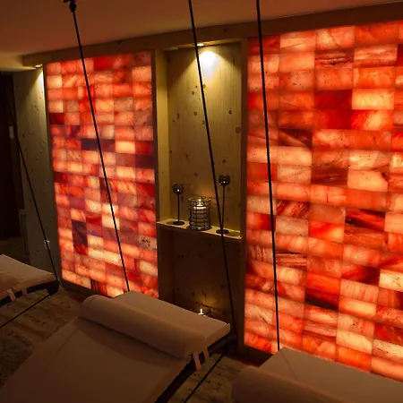 فندق Foehrenhof 2*