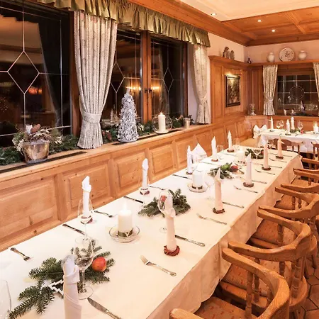 Foehrenhof فندق المو