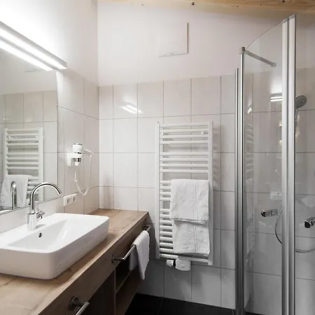 Foehrenhof فندق 2*