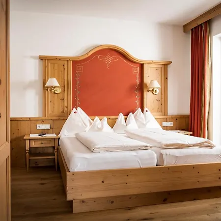 Foehrenhof فندق المو